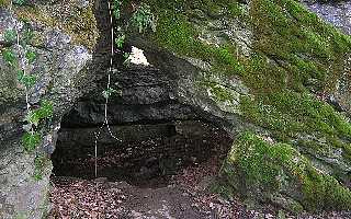 Entrance to Tom Taylor's Cave